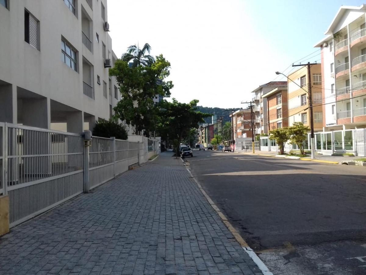 A 250M Da Praia Da Enseada Guarujá Exteriör bild